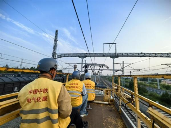 集通鐵路大哲段接觸網正線冷滑試驗完成