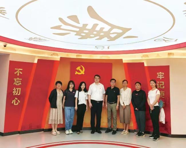 警鐘長鳴固初心 中國散協(xié)聯(lián)合黨支部組織參觀全面從嚴(yán)治黨警示教育基地